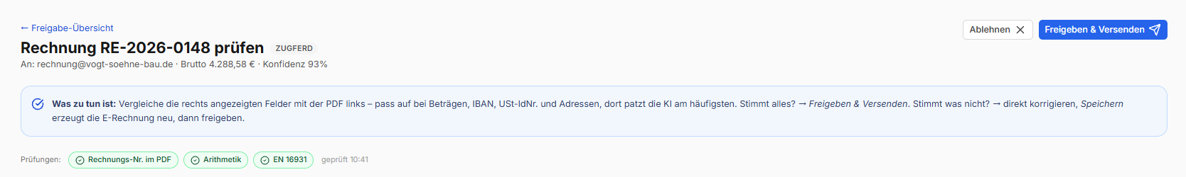 Kopfbereich der Prüfseite mit den Aktionsbuttons und den drei Prüf-Abzeichen